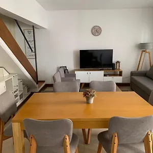 Duplex Con Terraza Y Estacionamiento Apartamento Mendoza
